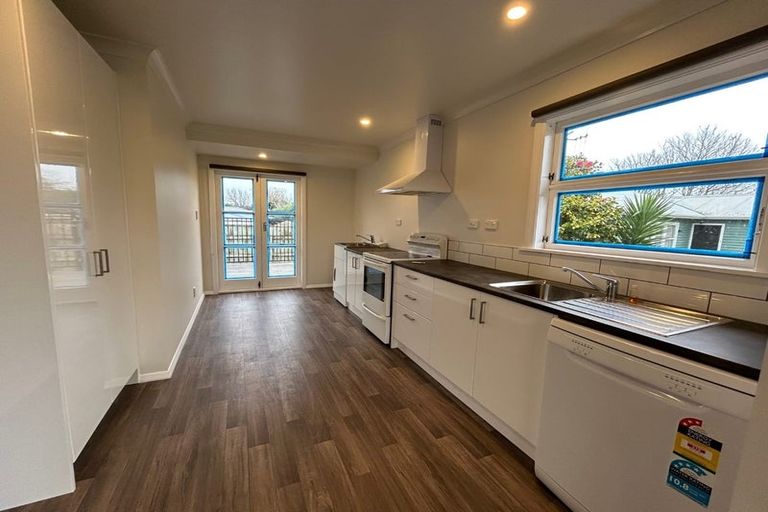 Photo of property in 37 Graham Street, Levin, 5510