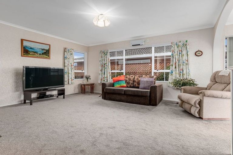 Photo of property in 25a Trafalgar Street, Levin, 5510