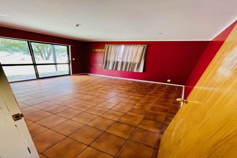 Photo of property in 3 Hastings Grove, Wainuiomata, Lower Hutt, 5014