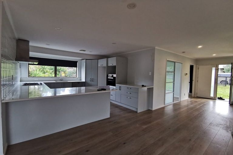 Photo of property in 4 Jeanette Place, Mairangi Bay, Auckland, 0630