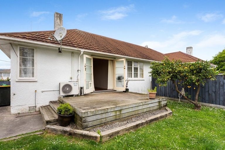 Photo of property in 10 Matene Place, Otaki, 5512
