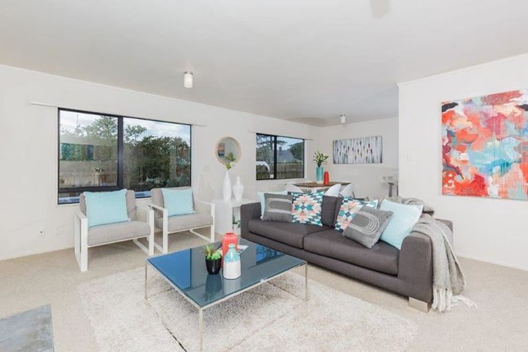 Photo of property in 7 Pine Street, New Lynn, Auckland, 0600