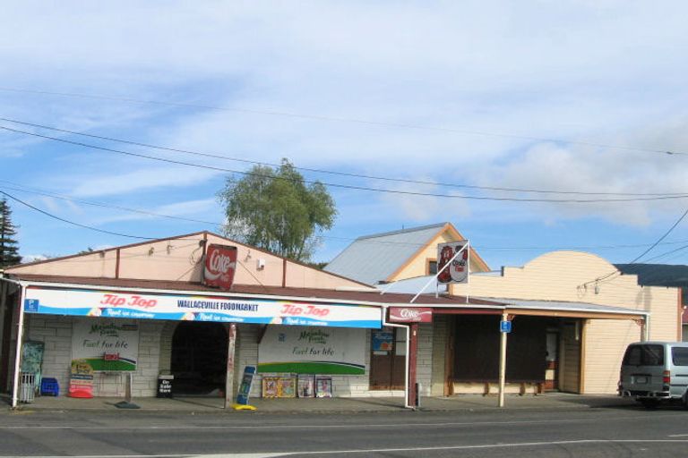 Photo of property in 60 Ward Street, Wallaceville, Upper Hutt, 5018