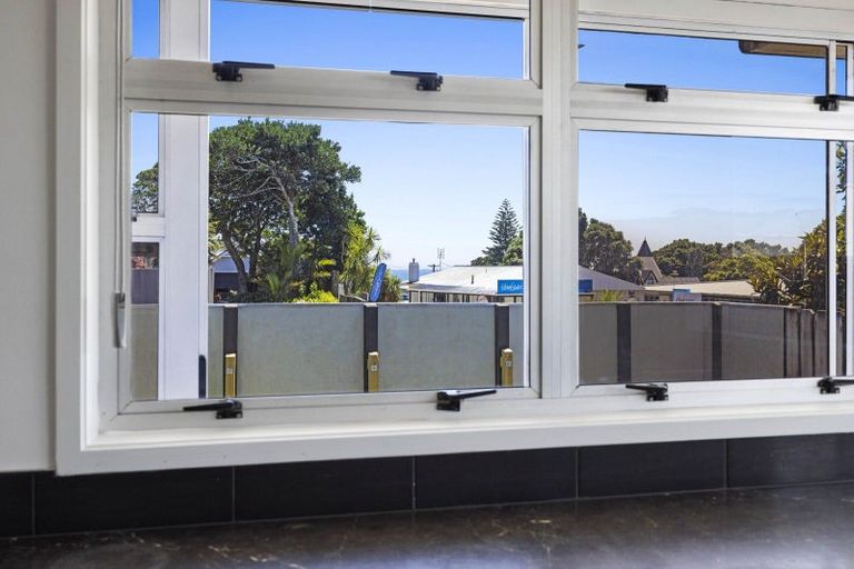 Photo of property in 364 Devon Street East, Strandon, New Plymouth, 4312