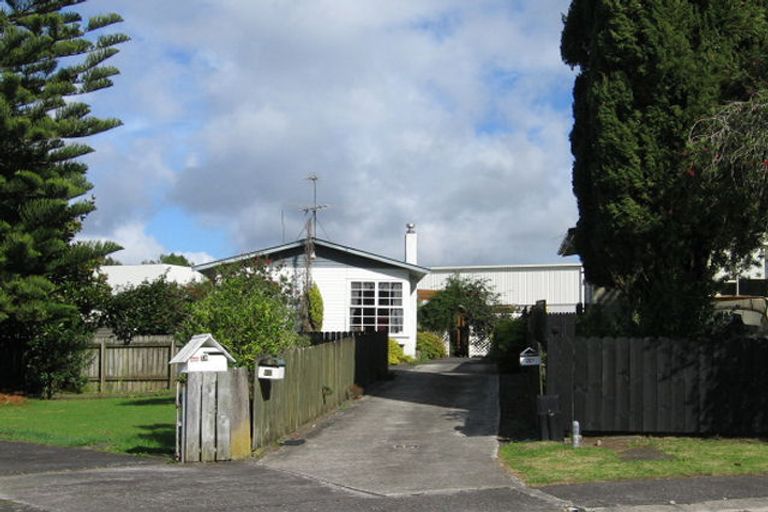 Photo of property in 20a Justin Place, Te Atatu Peninsula, Auckland, 0610