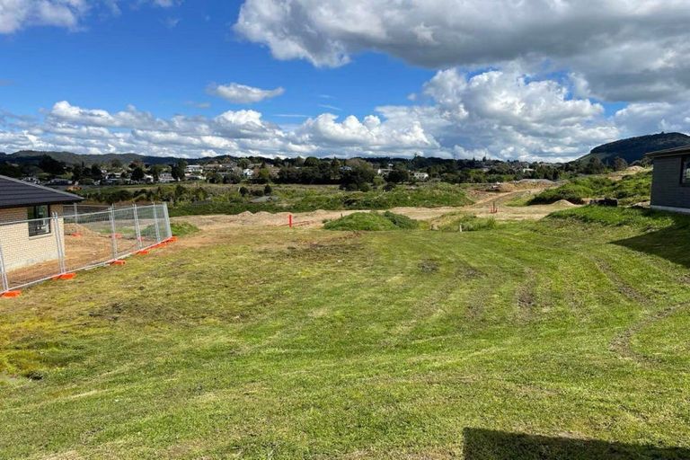 Photo of property in 10 Royal St Annes Drive, Te Kamo, Whangarei, 0112
