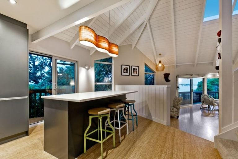 Photo of property in 91 Princes Street, Northcote Point, Auckland, 0627