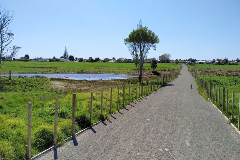 Photo of property in 25 Tamapahore Boulevard, Papamoa Beach, Papamoa, 3118