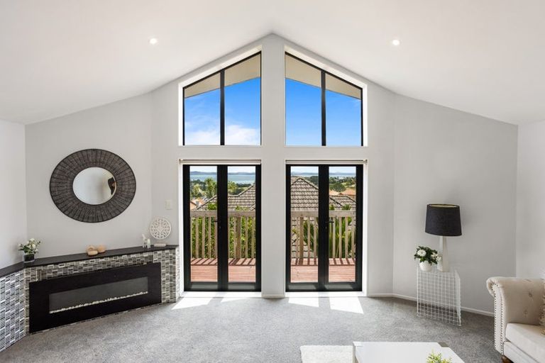 Photo of property in 105 Alec Craig Way, Gulf Harbour, Whangaparaoa, 0930