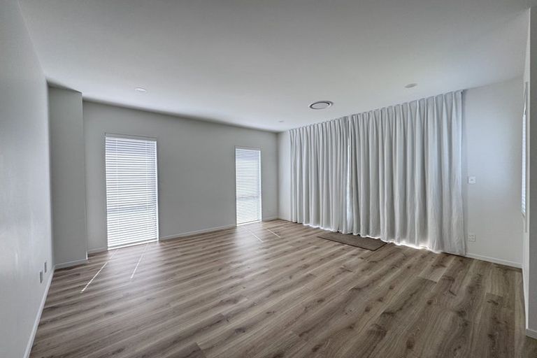 Photo of property in 88 Arran Drive, Orewa, 0931