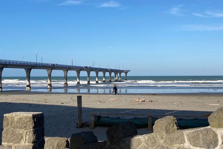 Photo of property in 1/166 Shaw Avenue, New Brighton, Christchurch, 8083