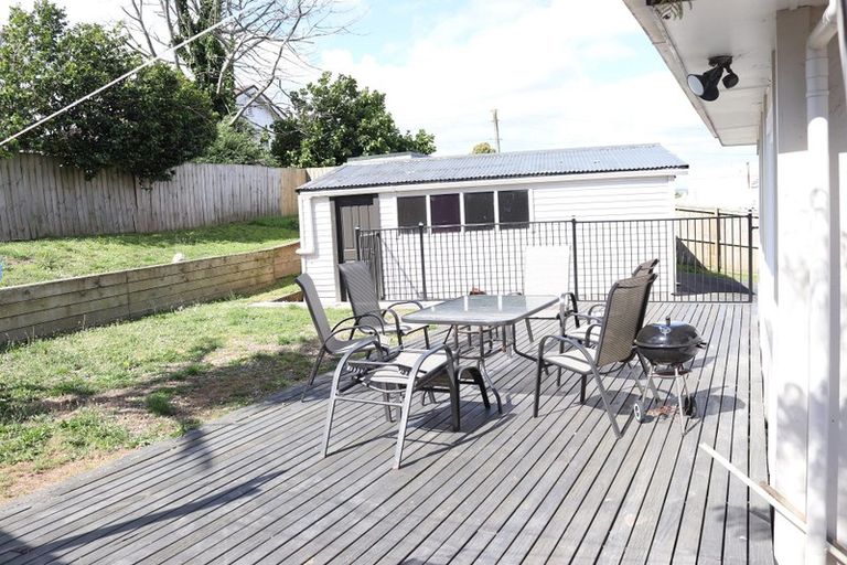 Photo of property in 2/57 Mahia Road, Manurewa, Auckland, 2102