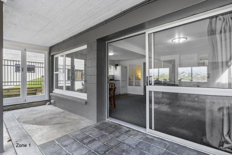 Photo of property in 28 Sunny Bay Road, Matua, Tauranga, 3110