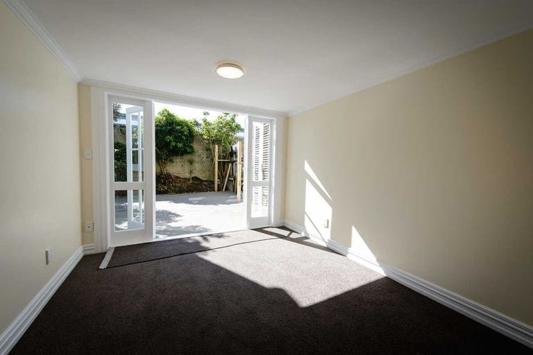 Photo of property in 12 Gordon Street, Newtown, Wellington, 6021