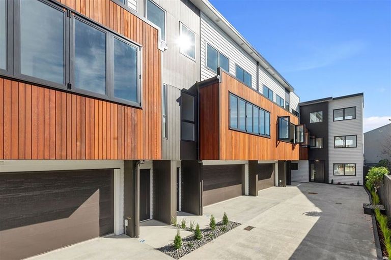 Photo of property in 2/24 Liverpool Street, Hamilton Central, Hamilton, 3204