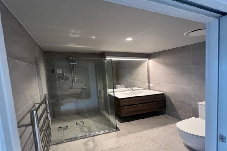 Photo of property in 7c Windlass Street, Long Bay, Auckland, 0630