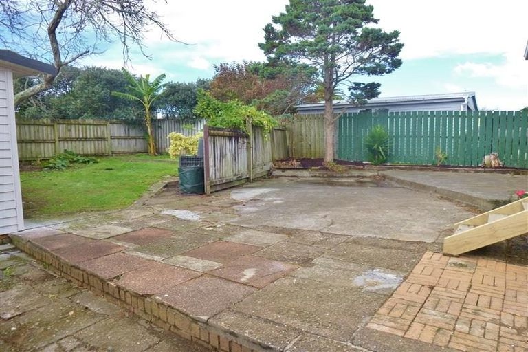Photo of property in 52 Friedlanders Road, Manurewa, Auckland, 2102