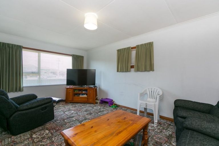 Photo of property in 160 Tukapa Street, Westown, New Plymouth, 4310