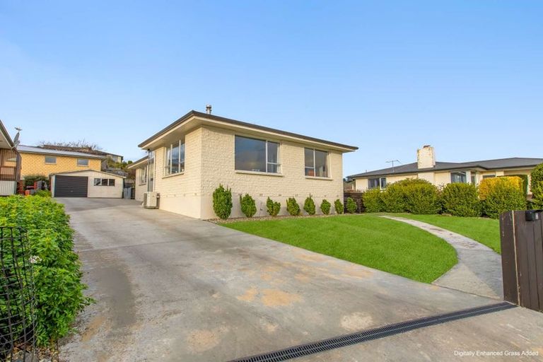 Photo of property in 2 Dale Crescent, East Gore, Gore, 9710