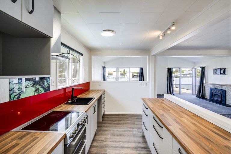 Photo of property in 44 Coventry Avenue, Tamatea, Napier, 4112