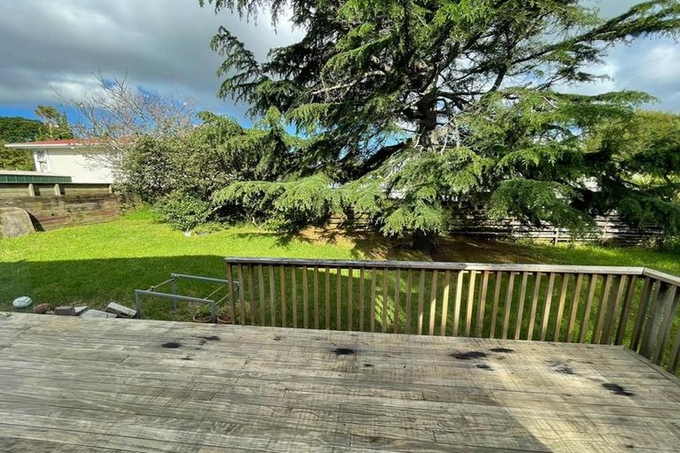 Photo of property in 26 Crompton Road, Massey, Auckland, 0614