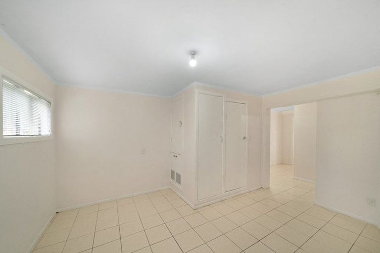 Photo of property in 93 Rosier Road, Glen Eden, Auckland, 0602