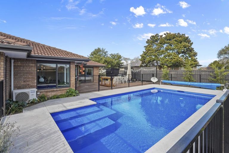 Photo of property in 28 Madison Street, Cambridge, 3434