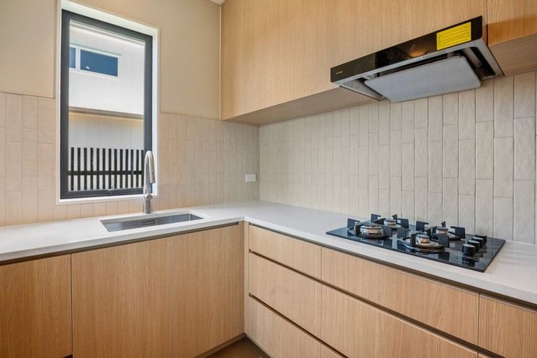 Photo of property in 43 Bristol Freighter Road, Hobsonville, 0616