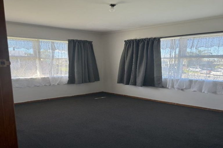 Photo of property in 10 Hyde Street, Manurewa East, Auckland, 2102