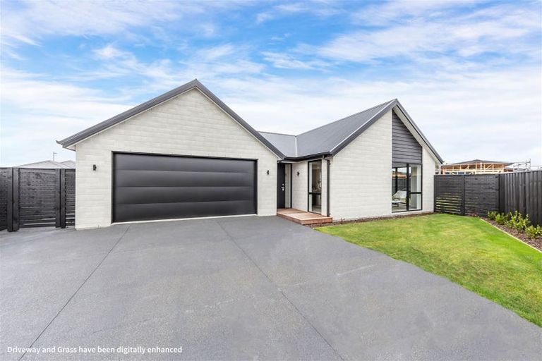 Photo of property in 9 Crosado Place, Rolleston, 7614