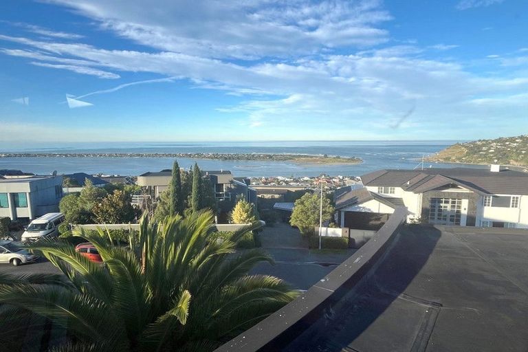 Photo of property in 72 Glenstrae Road, Redcliffs, Christchurch, 8081