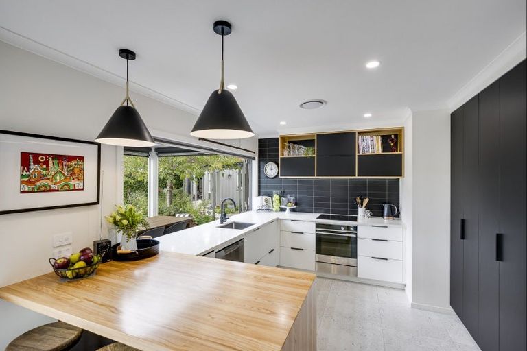 Photo of property in 3 Sheehan Street, Bay View, Napier, 4104