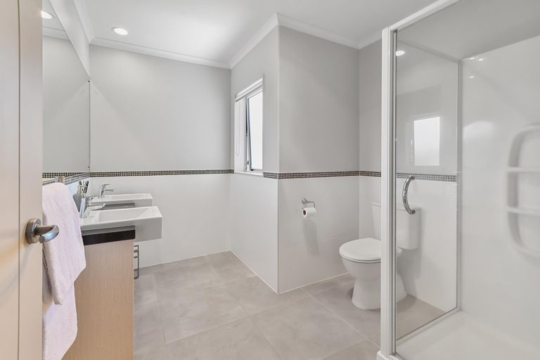 Photo of property in 10 Bayvista Drive, Karaka, Papakura, 2113