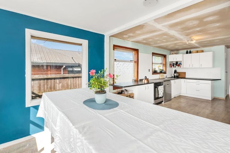 Photo of property in 44 Russley Road, Russley, Christchurch, 8042