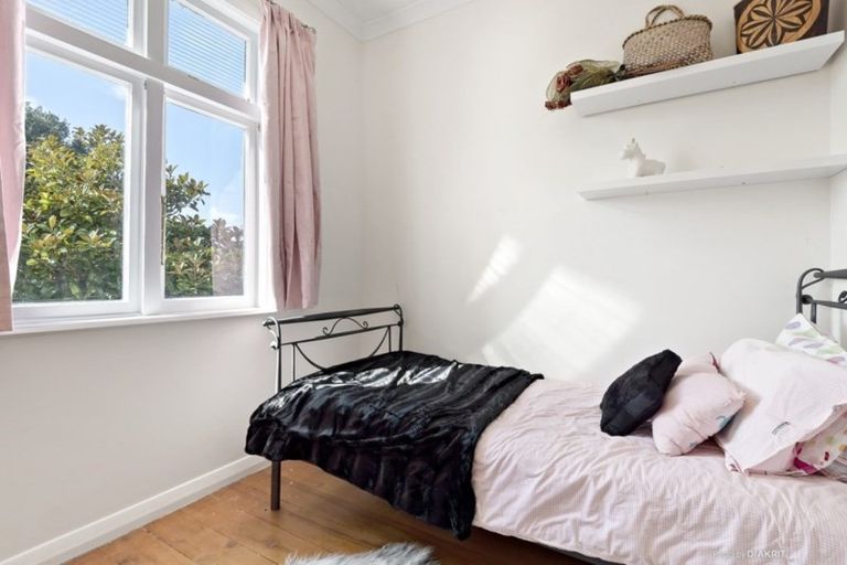 Photo of property in 55 Palm Avenue, Lyall Bay, Wellington, 6022