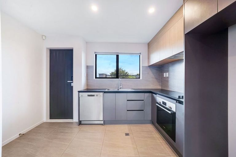 Photo of property in 2 Red Arches Road, Henderson, Auckland, 0610