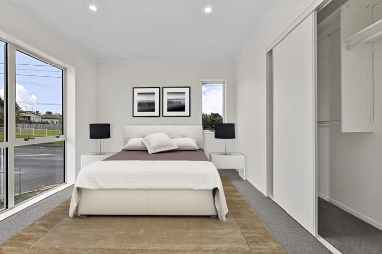 Photo of property in 97 Granville Drive, Massey, Auckland, 0614