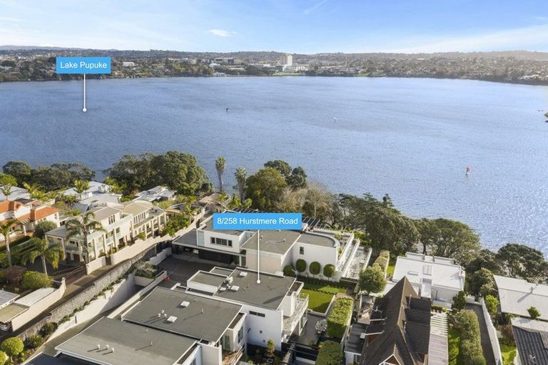 Photo of property in 8/258 Hurstmere Road, Takapuna, Auckland, 0622