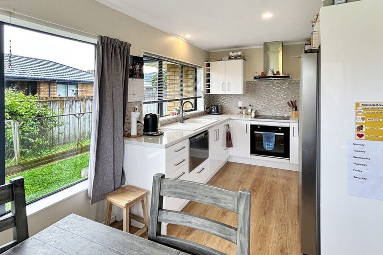 Photo of property in 41 Makarini Street, Paraparaumu, 5032