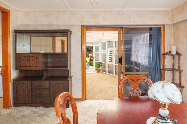 Photo of property in 18 Hulke Street, Foxton, 4814