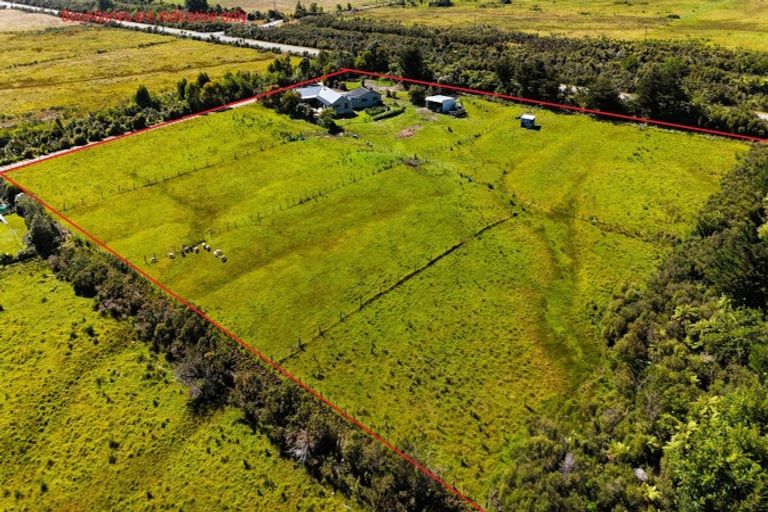 Photo of property in 1 State Highway 67, Westport, 7891