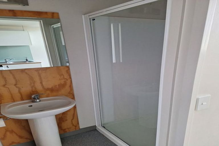 Photo of property in Urbane Apartments, 55/29 Webb Street, Mount Cook, Wellington, 6011