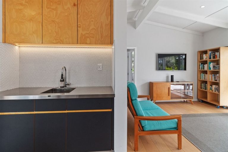 Photo of property in 35 Vista Paku, Pauanui, Hikuai, 3579