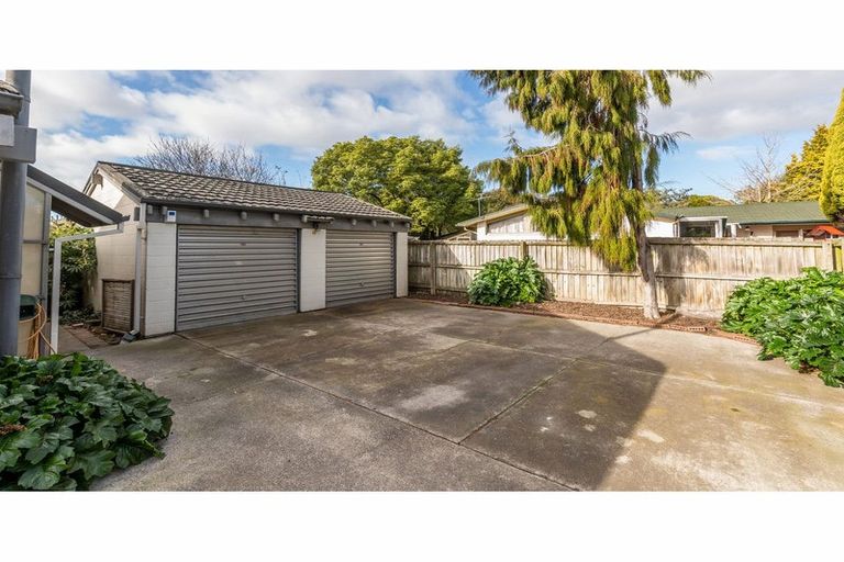 Photo of property in 156 Riverlaw Terrace, Saint Martins, Christchurch, 8022