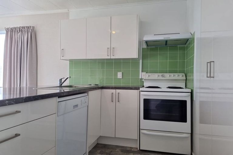 Photo of property in 4 Wynyard Street, Bell Block, New Plymouth, 4312