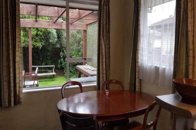 Photo of property in 4 Lydbury Place, Parklands, Christchurch, 8083