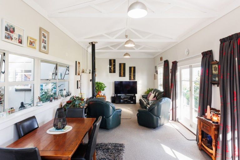 Photo of property in 62 Nga Tawa Road, Marton, 4787