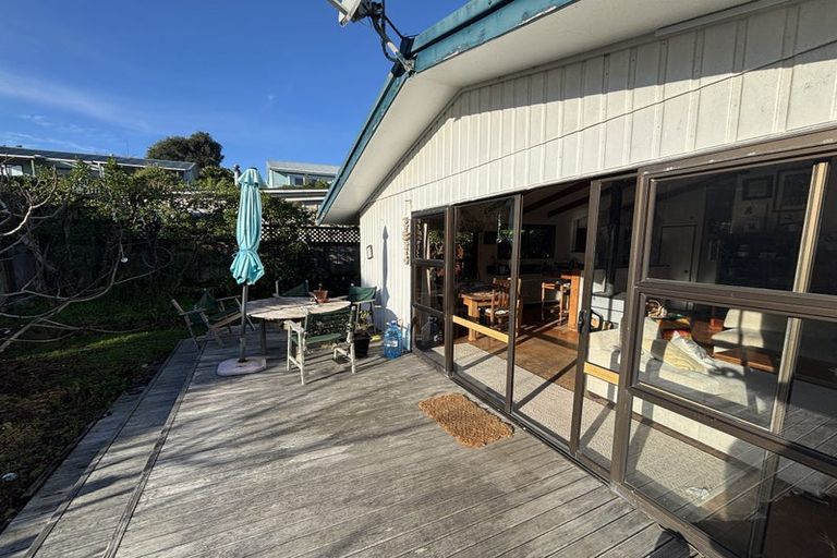 Photo of property in 8 Jeep Road, Raumati South, Paraparaumu, 5032