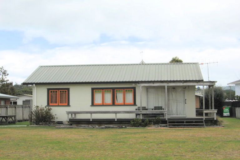 Photo of property in 203b Kiwi Road, Whangamata, 3620
