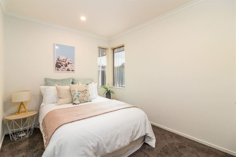 Photo of property in 144 Inwoods Close, Parklands, Christchurch, 8083